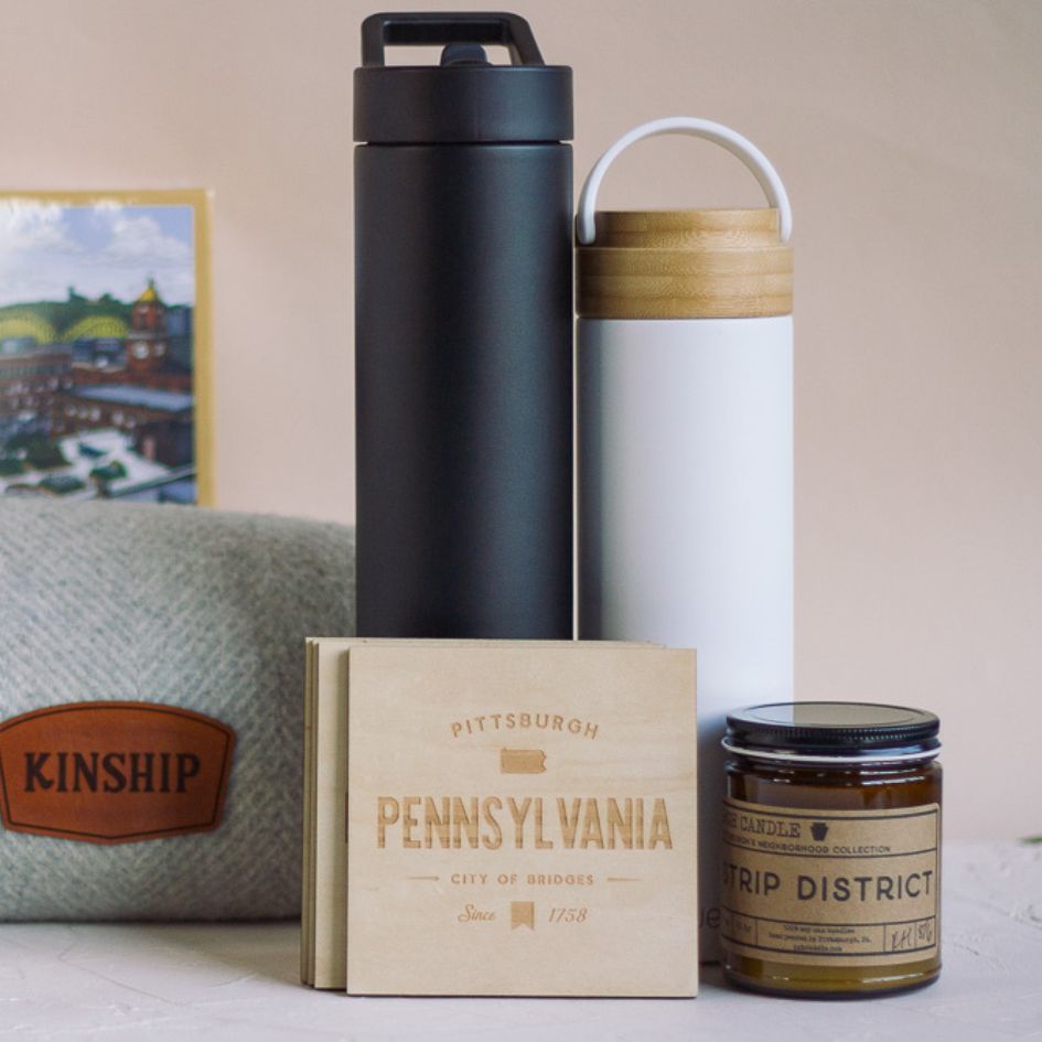White Traveler 20oz Water Bottle with Bamboo Loop Cap-Box Builder Item-WELLY-KINSHIP GIFT