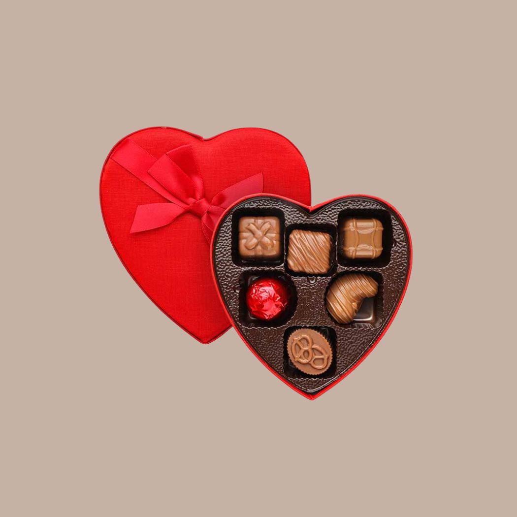 Sarris Valentine's Day Heart - Deluxe Assortment 3 oz. Milk Chocolate