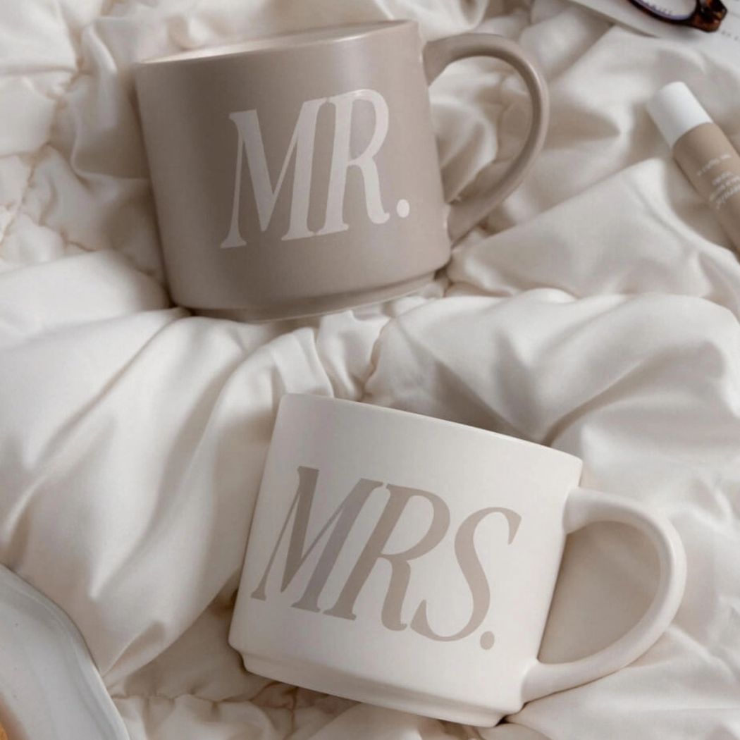 Mr and Mrs Mug Set