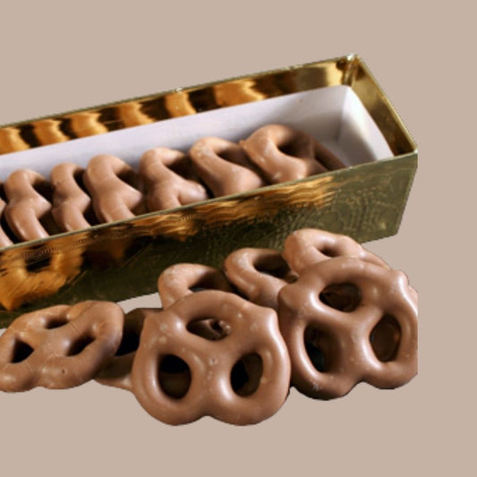 Milk Chocolate Covered Mini Pretzels (4oz)