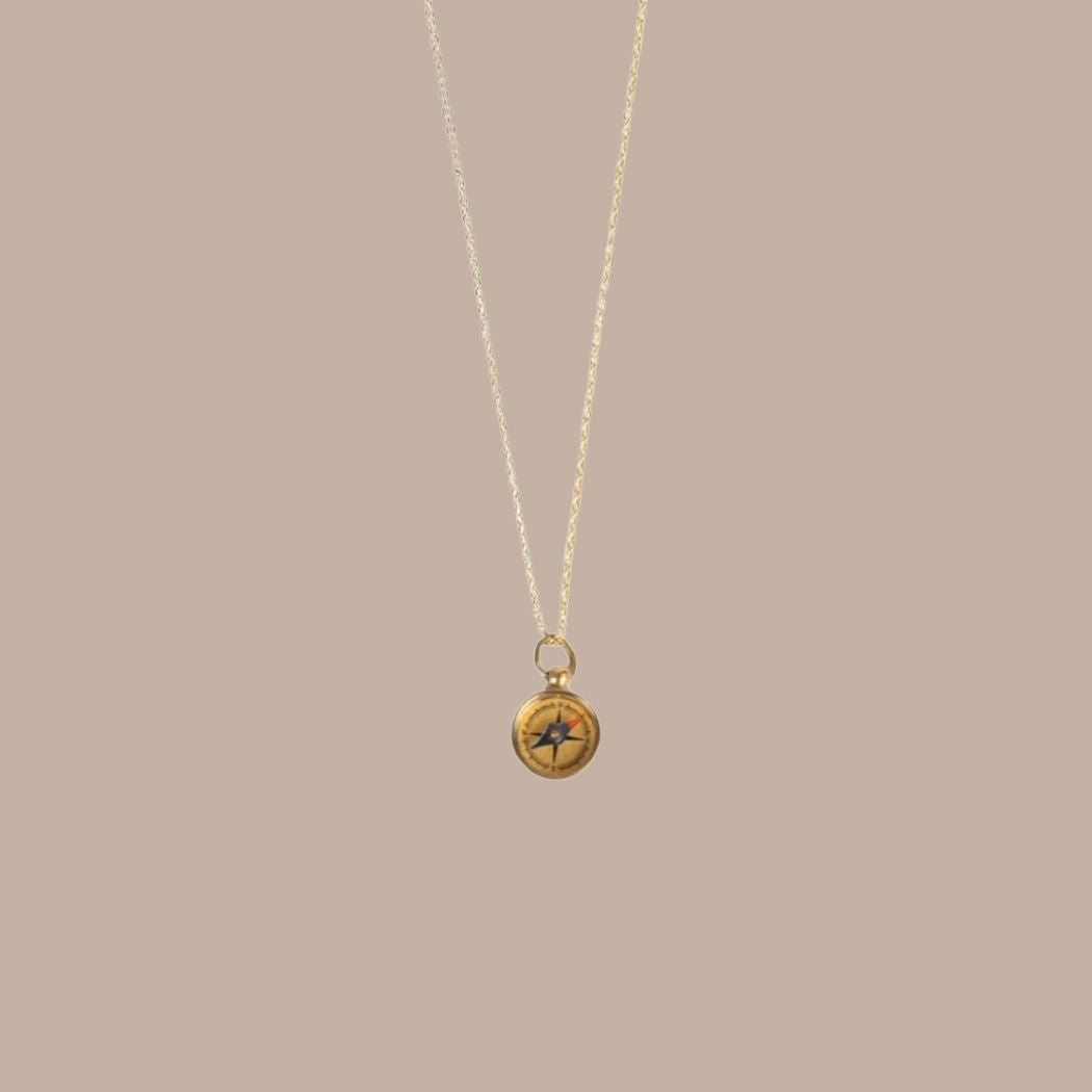 Find Your Way Compass Necklace - KINSHIP GIFT