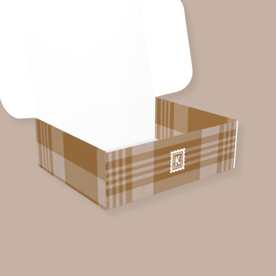 PACKAGING: Kinship Winter Plaid Mailer Box