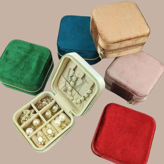 Velvet Travel Jewelry Storage Case